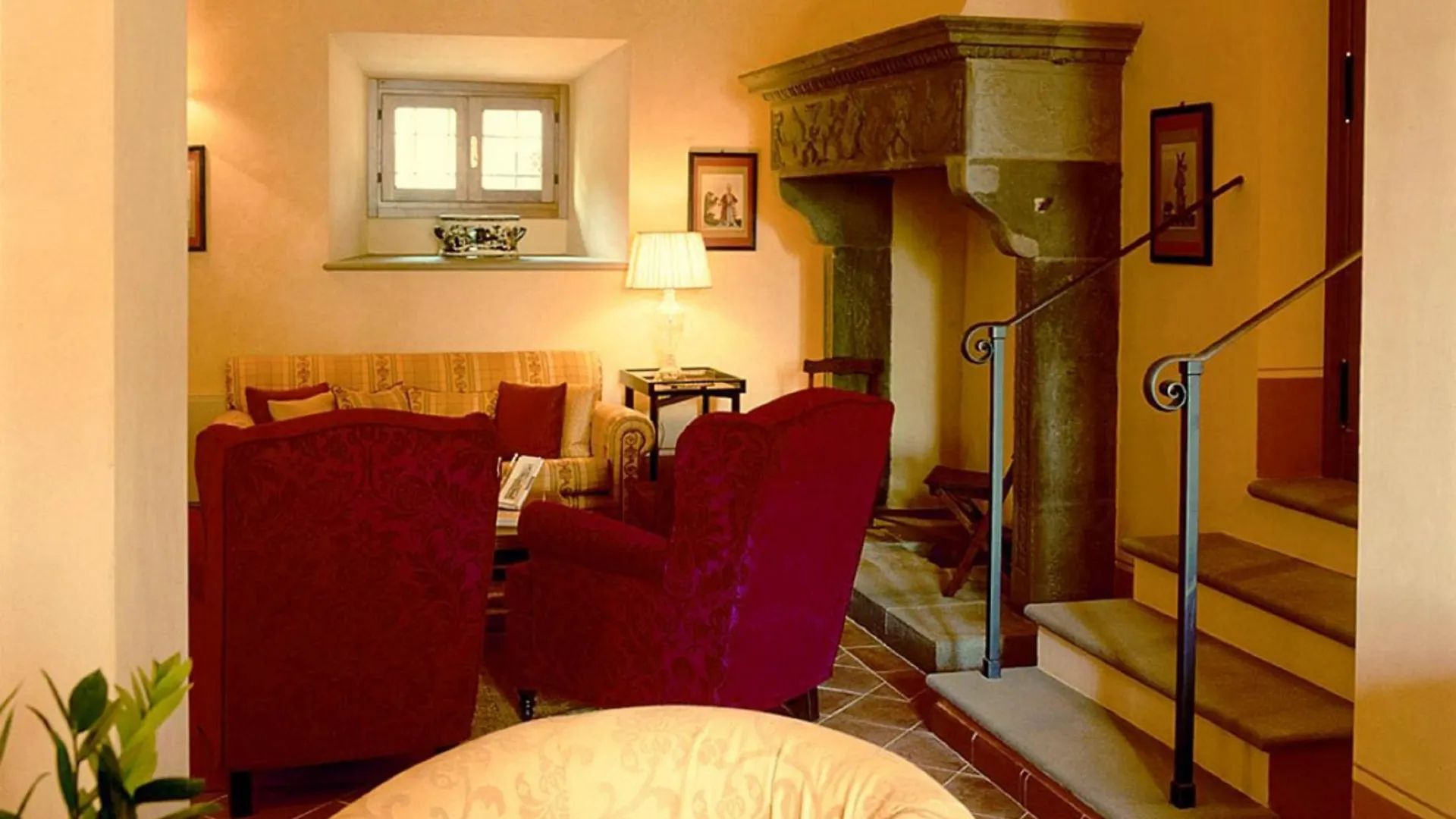 Hotel Borgo Il Melone Cortona 4*,